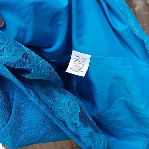 EUC Trina Turk sz Amado DressW cutouts - Picture 6 of 9